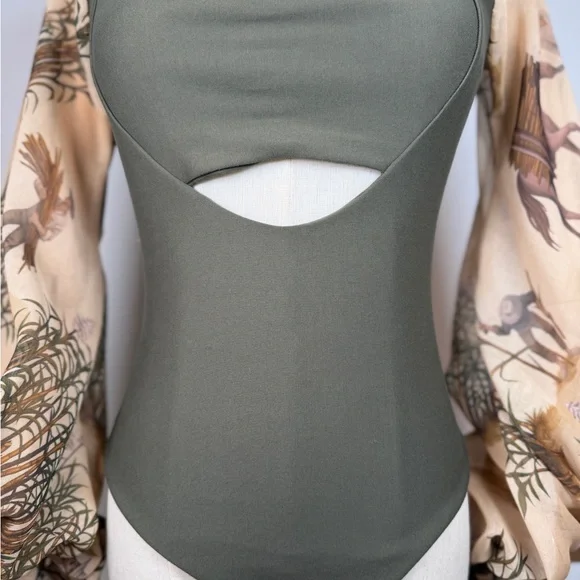 Elegant Olive Bodysuit with Printed Sleeves - Picture 6 of 11